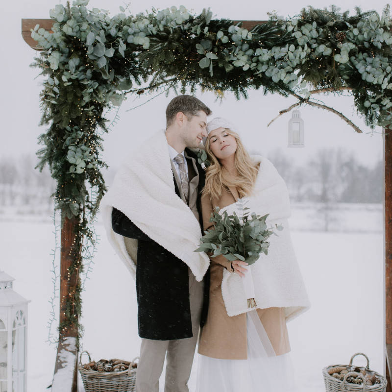 64-khstraube-winter-wedding-willasloneczna-kwiatostacja-64.jpg
