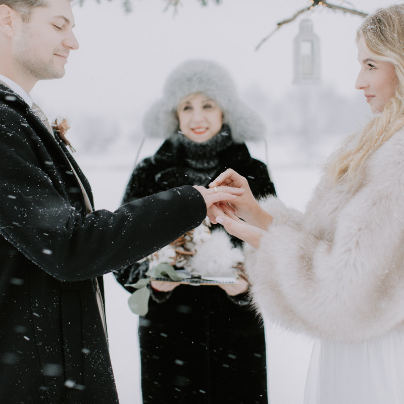 26-khstraube-winter-wedding-willasloneczna-kwiatostacja-26.jpg